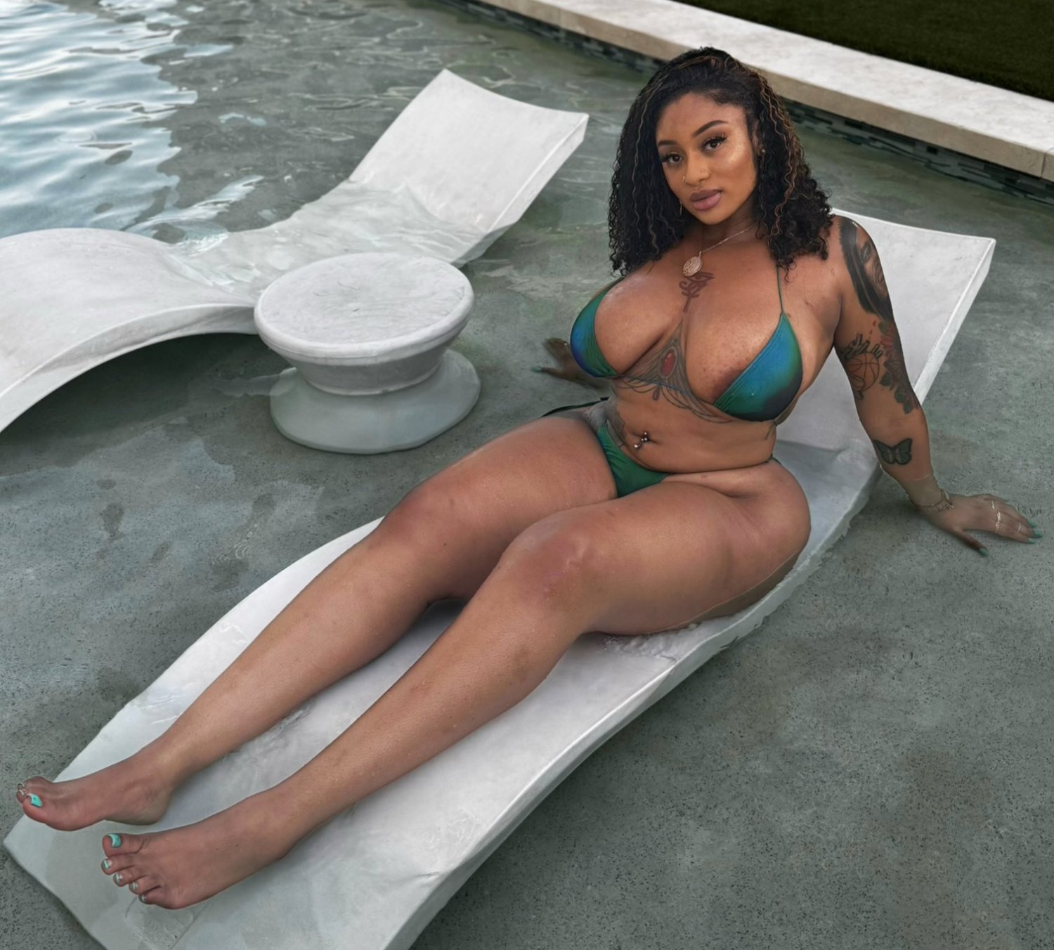 6'4 Tall Thick Gorgeous 🇳🇬🇺🇲 Amazon Milf.. Ex Baller🏀.. Instagram Influencer.. 35