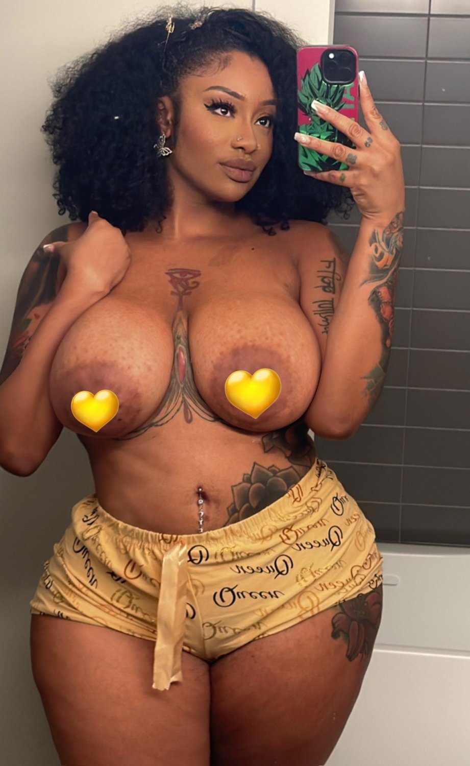 6'4 Tall Thick Gorgeous 🇳🇬🇺🇲 Amazon Milf.. Ex Baller🏀.. Instagram Influencer.. 45
