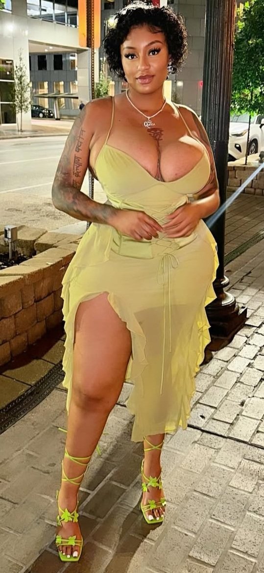 6'4 Tall Thick Gorgeous 🇳🇬🇺🇲 Amazon Milf.. Ex Baller🏀.. Instagram Influencer.. 8