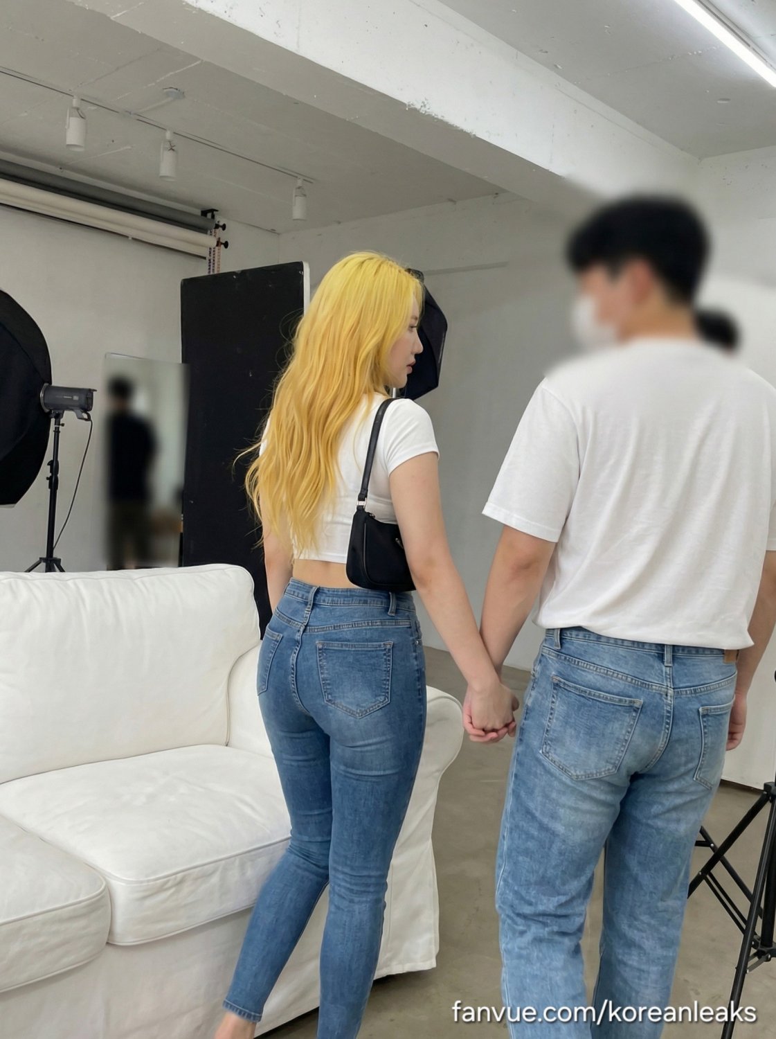 Asian ABG model girlfriend with thick ass cuckolded NTR in front of boyfriend at korean photo studio 1