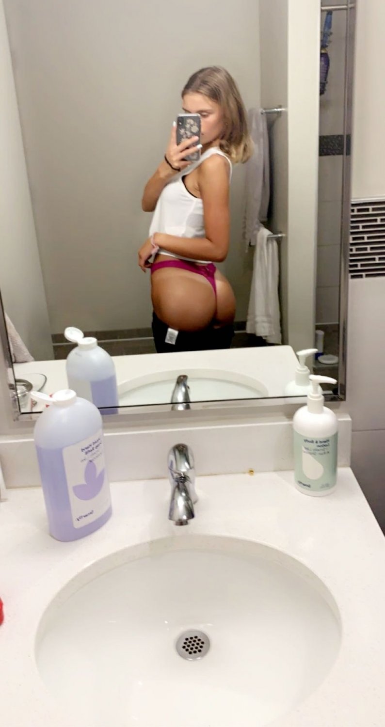 Big tit white teen solo dildo blowjob titjob fuck amateur leak - פɐqɹᴉǝllǝ Odɹoɯollɐ 65