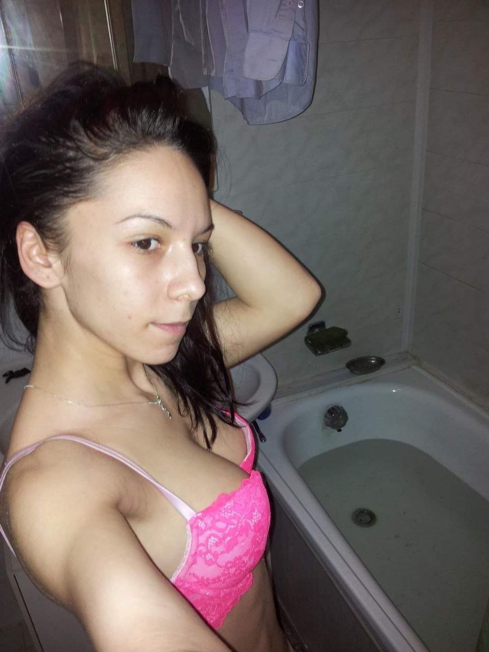 Cuckold expose slutwife Bianca 30yrs mom of 2. 3hole bich try escort. Anal gape +40748509324 like 33