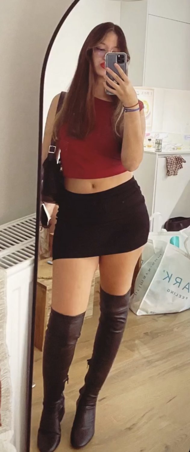 French Arabic sexy TikTok slut twerk naked bikini big ass naked spy France petite 41