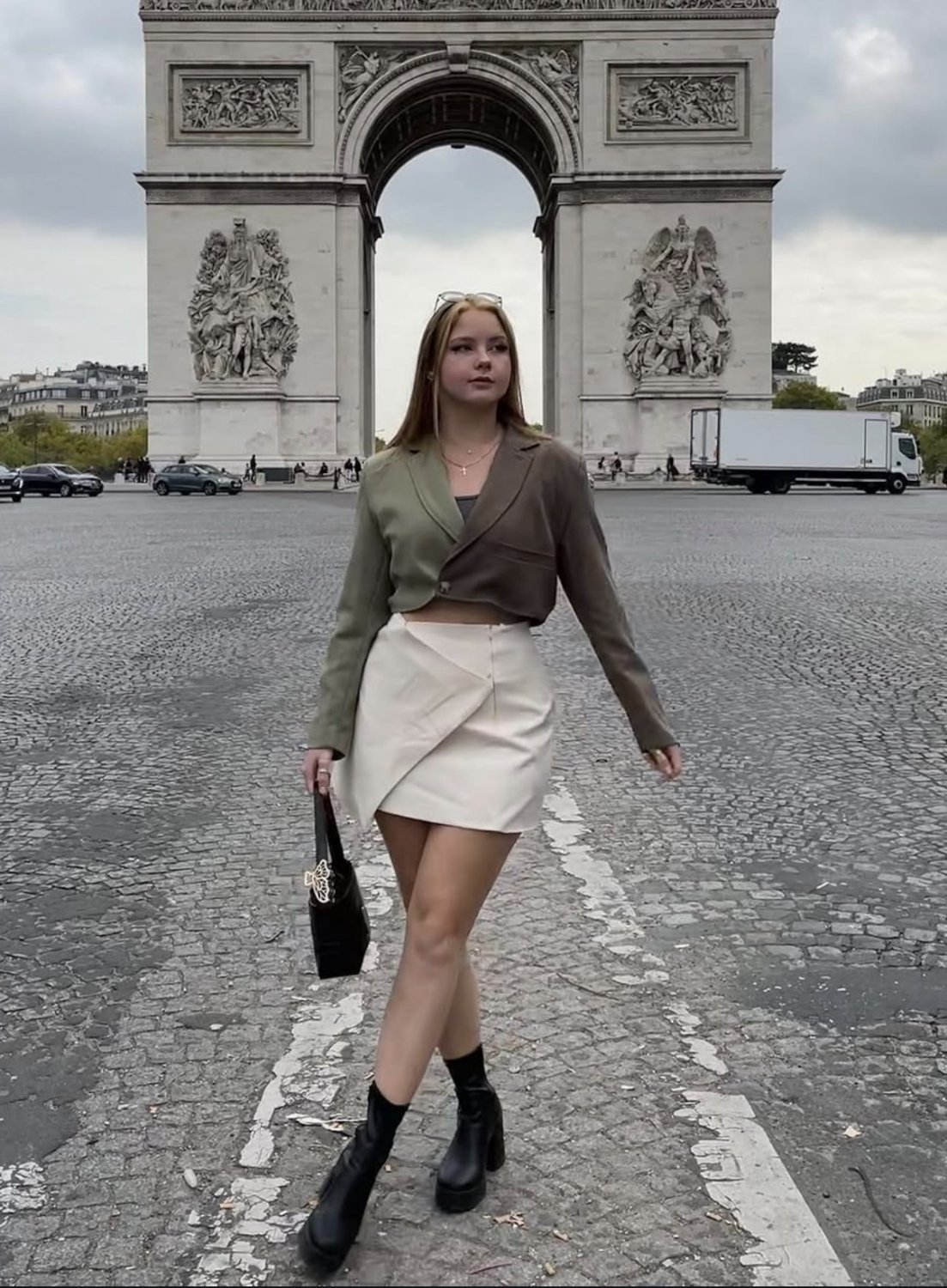 French Russian sexy slut big ass bikini spy leak bbc handjob russia france 26