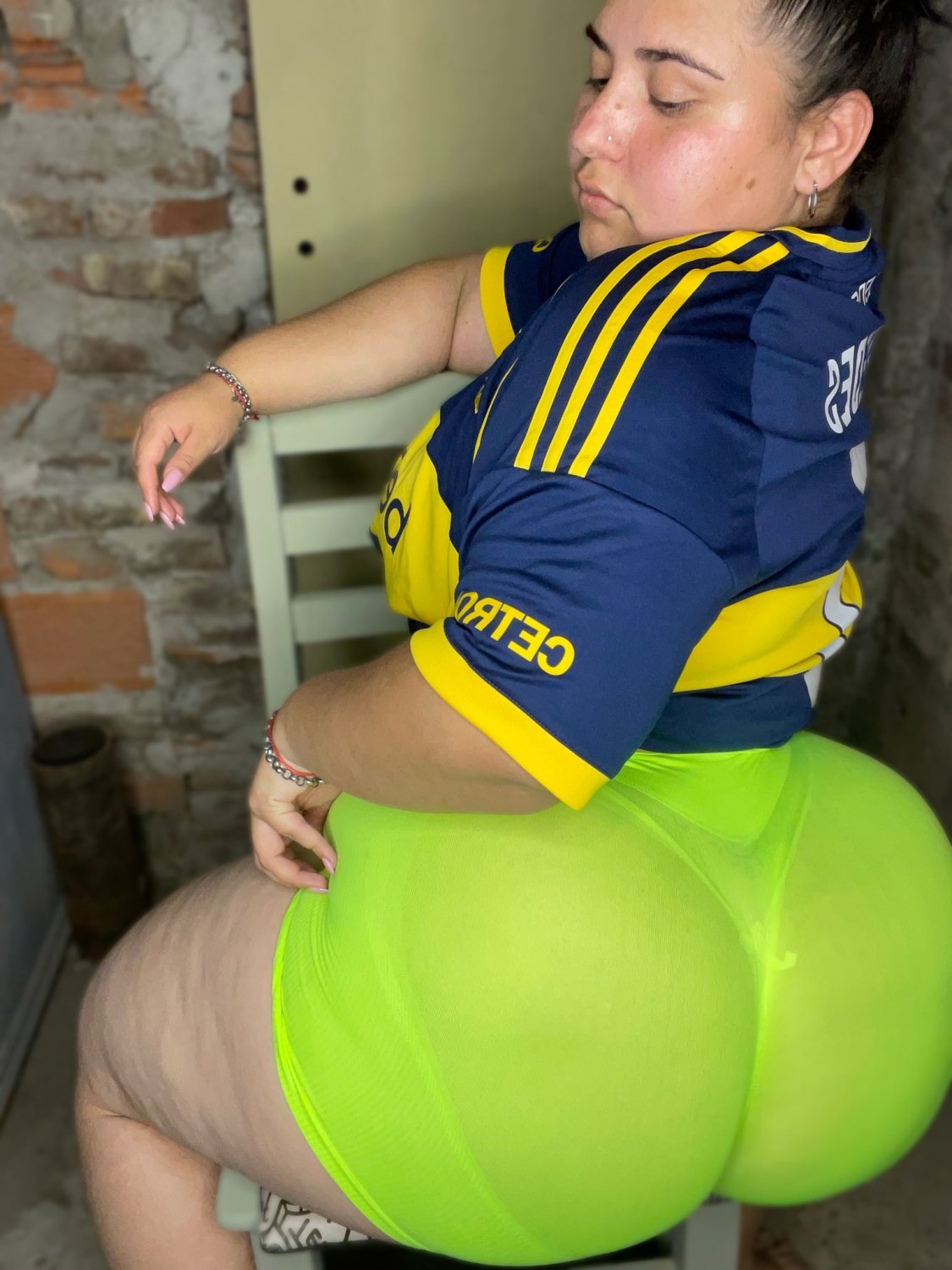GORDITA CULONA TROLA 🍑🔥Argentina Infiel Filtrada Culazo POV Anal Villera Sentones Petera PutiPobre 9