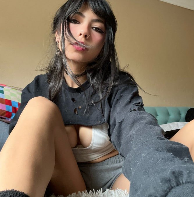 Gotica safada vazou tomando gostoso na buceta e gemendo videos novos vazados erome videos 2