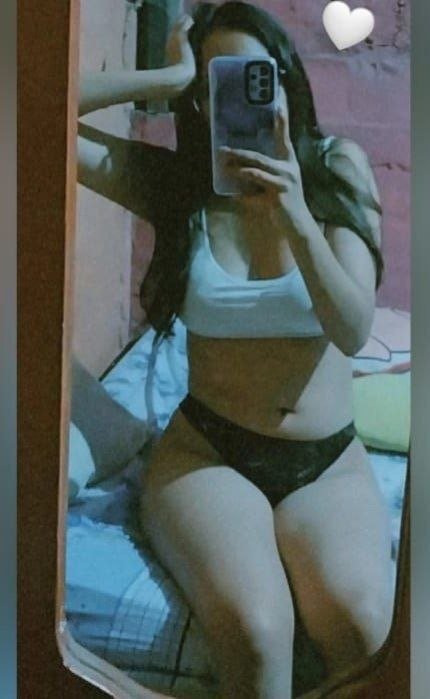 Mais uma novinha vazada mandou nudes pro corno e agora caiu na net! video novo erome brasil vazado (2) 1