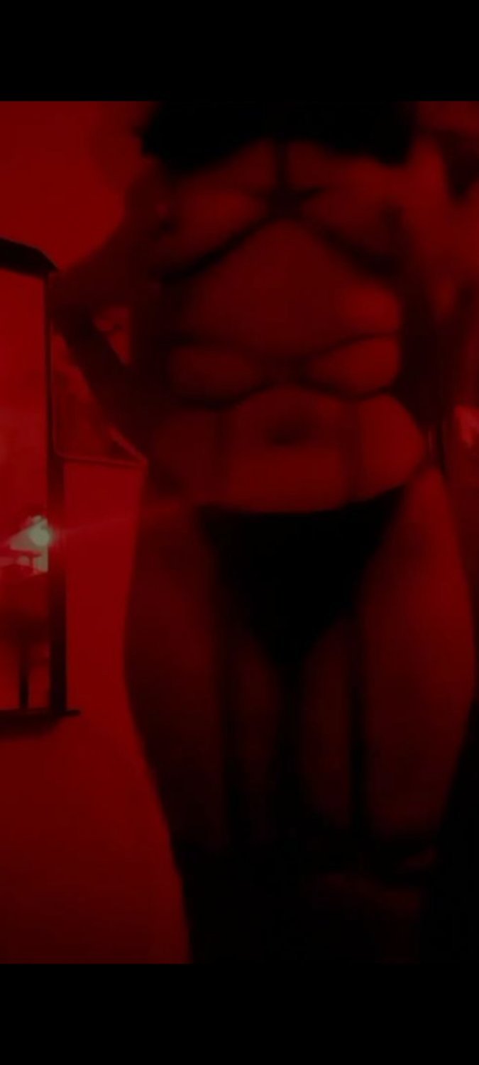 Morena novinha safada foi sensualizar pro macho e acabou vazada! amador, vazou, vazados, erome 3