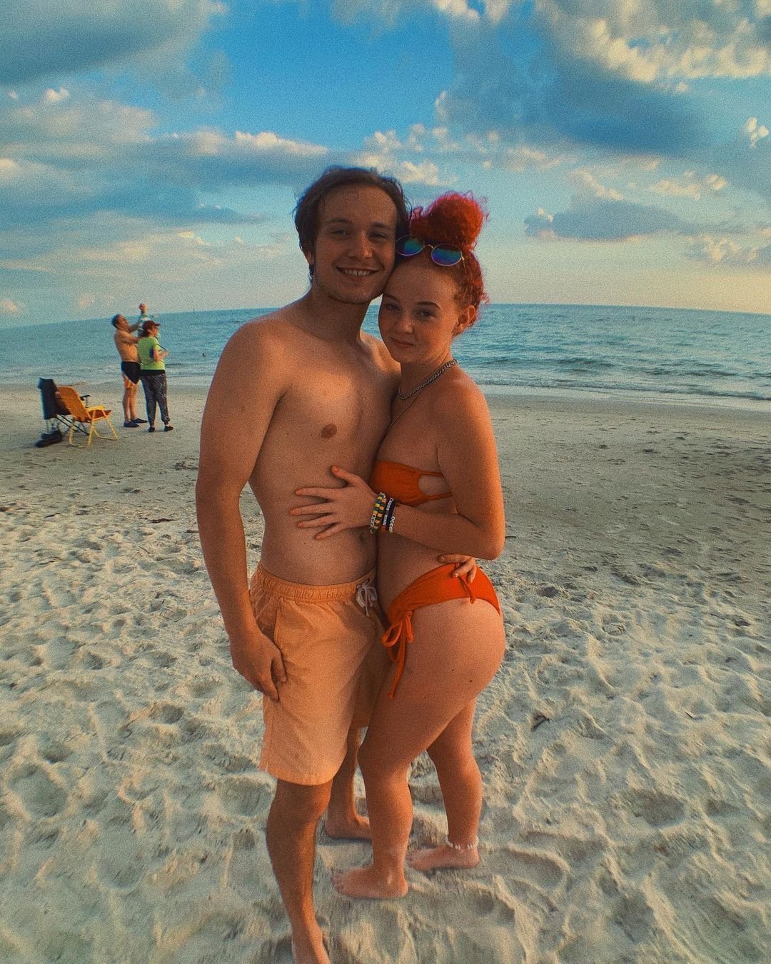Namorada novinha puta vazada pelo ex corno, casal novinho amador caiu na net fudendo videos novos 5