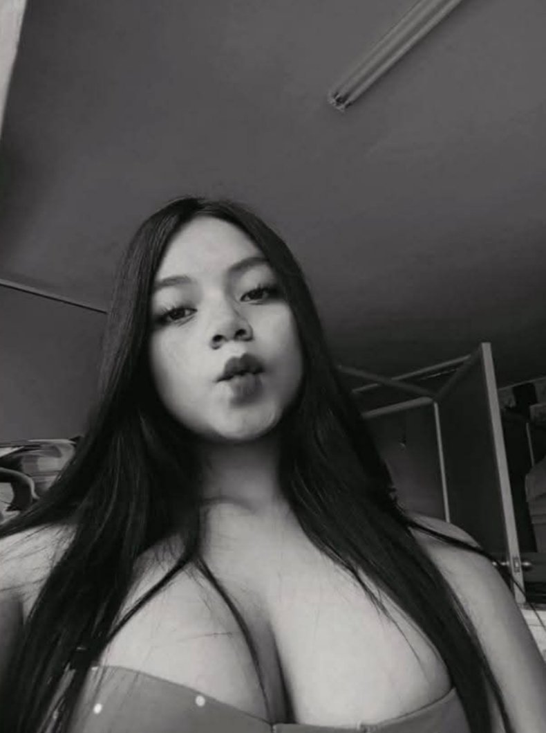 Novinha peituda caiu na net se exibindo! putinha mandou nude e foi vazada aqui no erome 2