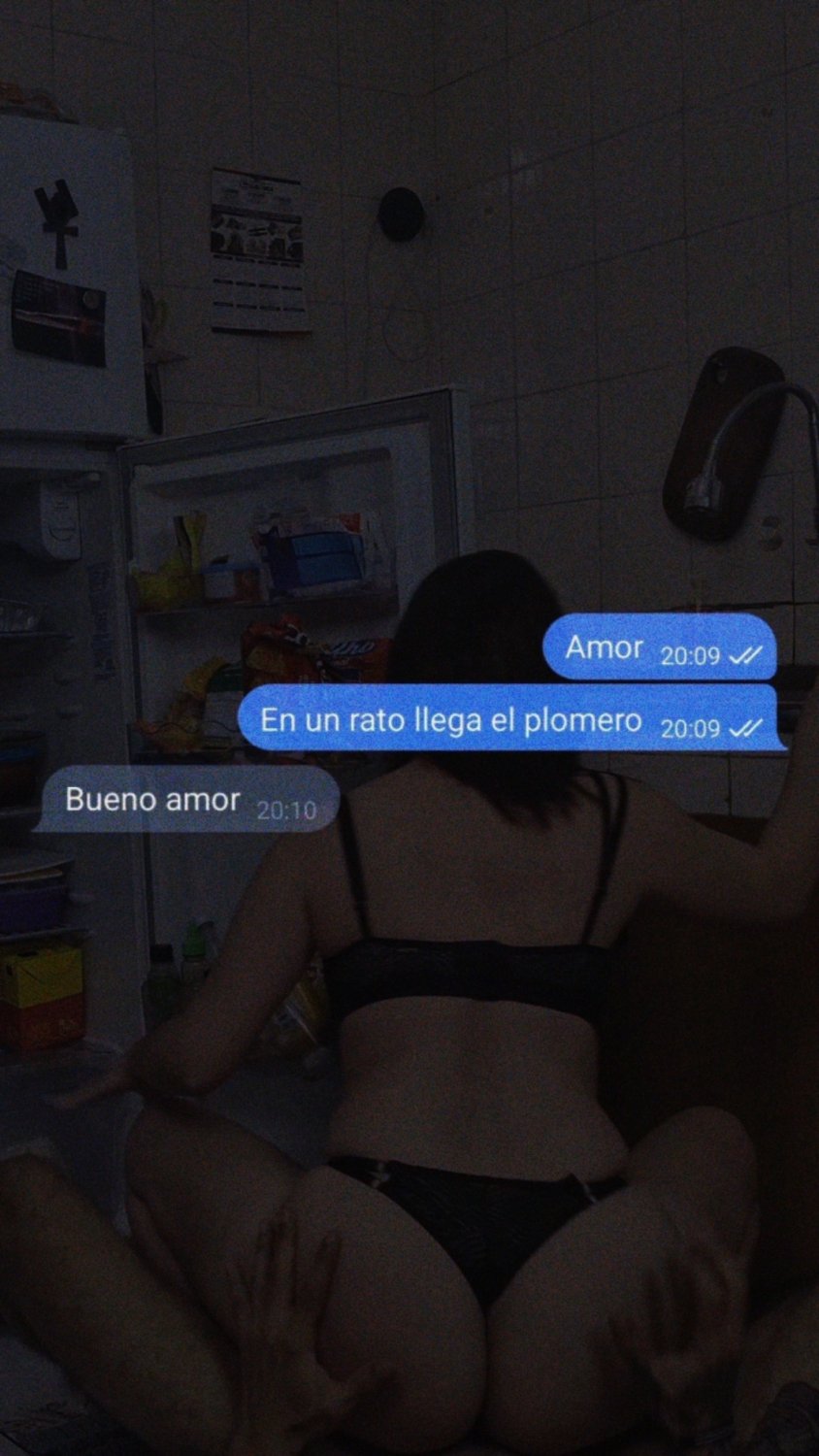 OJO CON LOS PLOMEROS 🤣🫎 culona sentones latina cowgirl cabalgando trola infiel cornudo pov 1