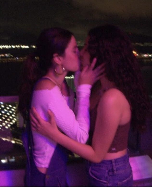 Search search erome BC canuck college hoe and her friends like showing their asses (3)