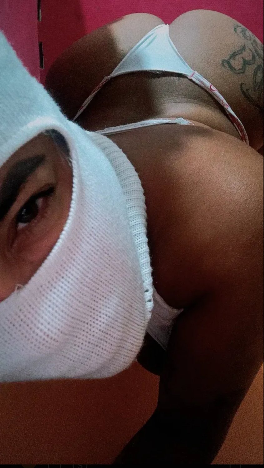Vazou Corno exibindo a esposa novinha cavala anal!! videos novos erome videos brasil videos vazados 2
