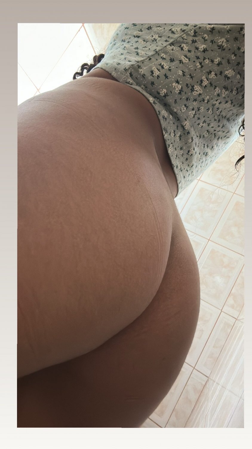 Vazou Corno exibindo a esposa novinha mais putinha videos novos erome videos brasil videos vazados (2) 3